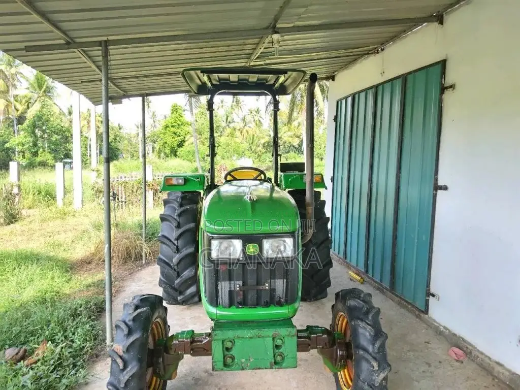 John-Deere 5045d 2022 Tractor (Used)