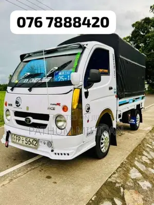 Tata Dimo Batta 2010 Lorry (Used)