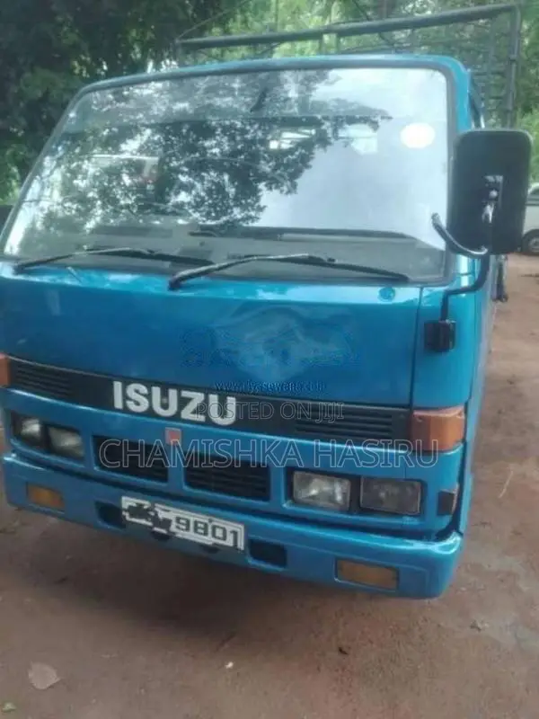Isuzu ELF 1978 Lorry (Used)