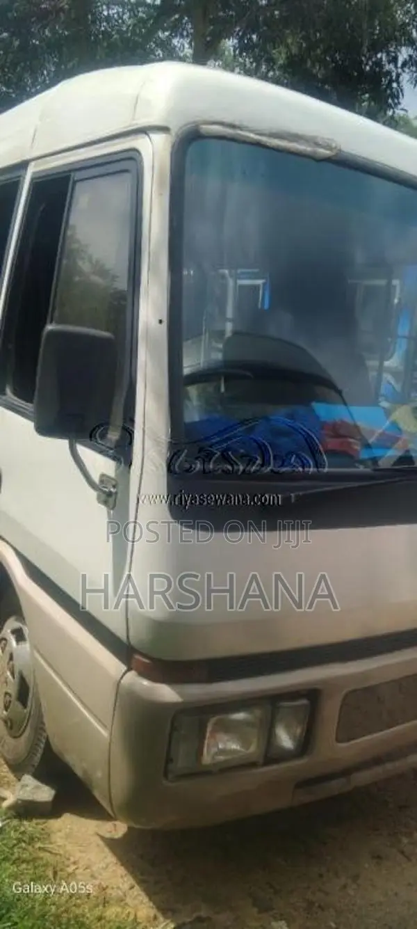 Mitsubishi Rosa 1991 Bus (Used)