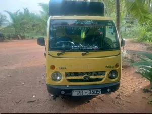 Tata Dimo Batta 2011 Lorry (Used)