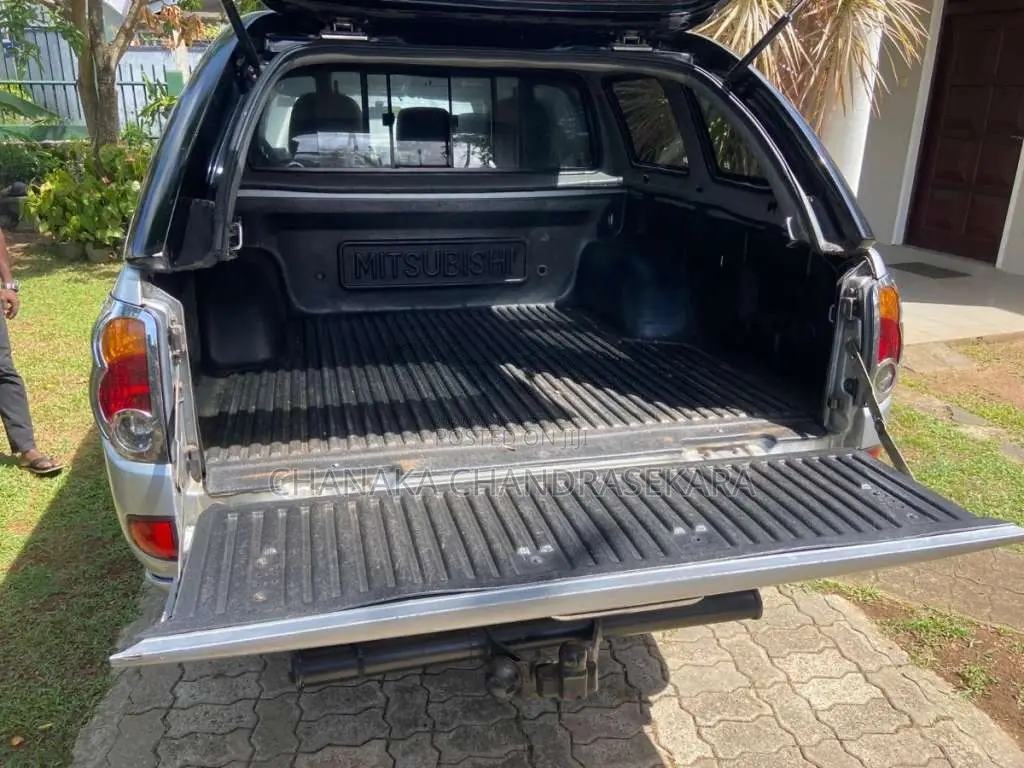 Mitsubishi L200 2007 Pickup (Used)