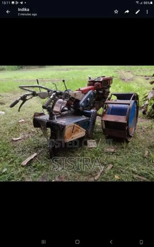 Kubota K700 2004 Tractor (Used)