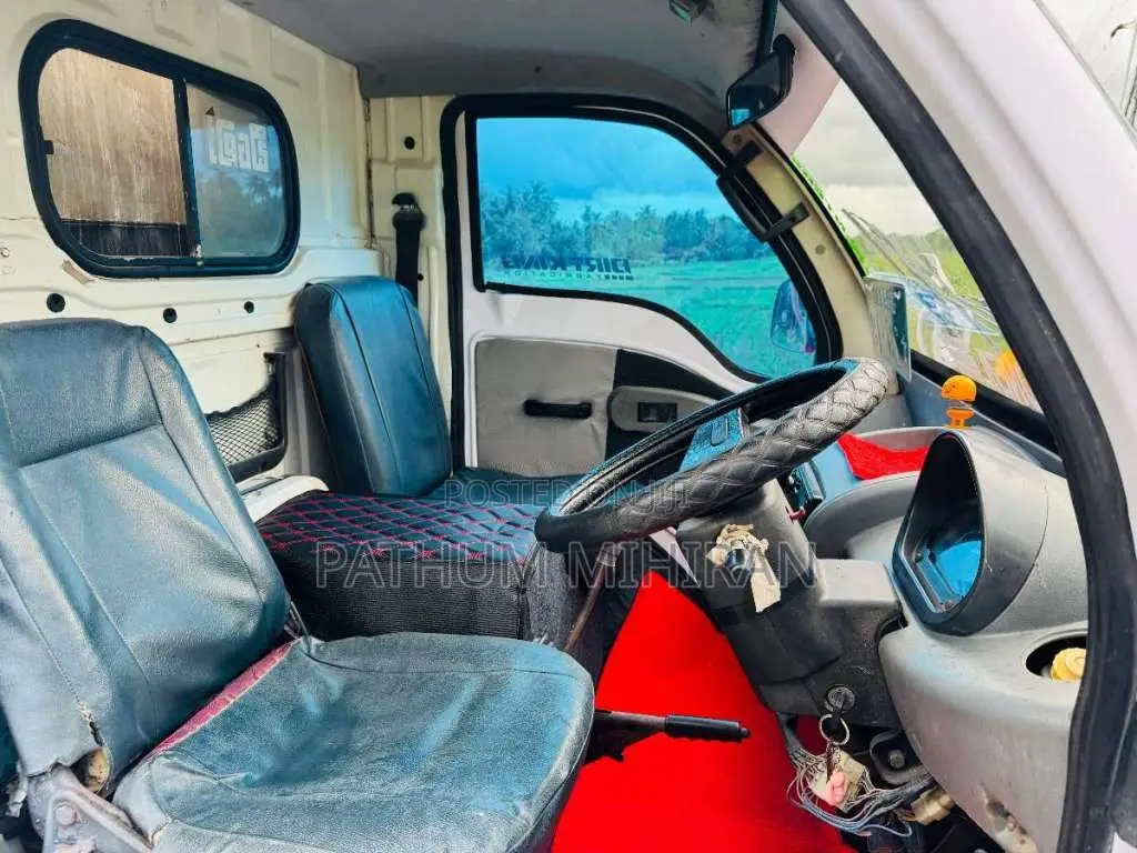 Tata Dimo Batta 2010 Lorry (Used)