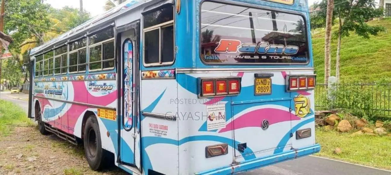 Ashok-Leyland Viking 2011 Bus (Used)