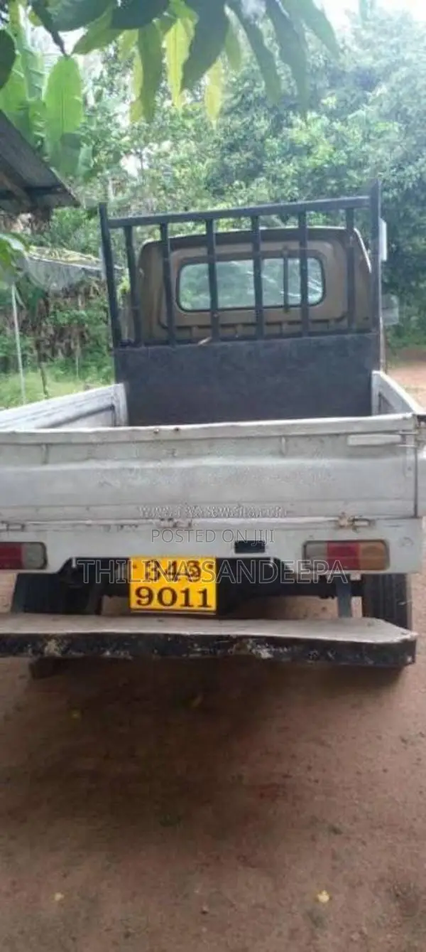 Mitsubishi DELICA 1979 Lorry (Used)