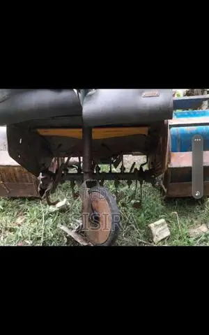 Kubota K700 2004 Tractor (Used)