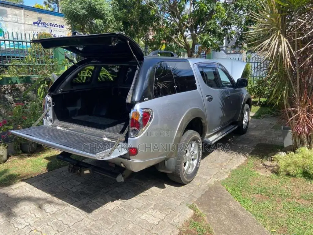 Mitsubishi L200 2007 Pickup (Used)