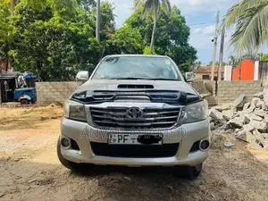 Toyota Hilux 2013 Pickup (Used)