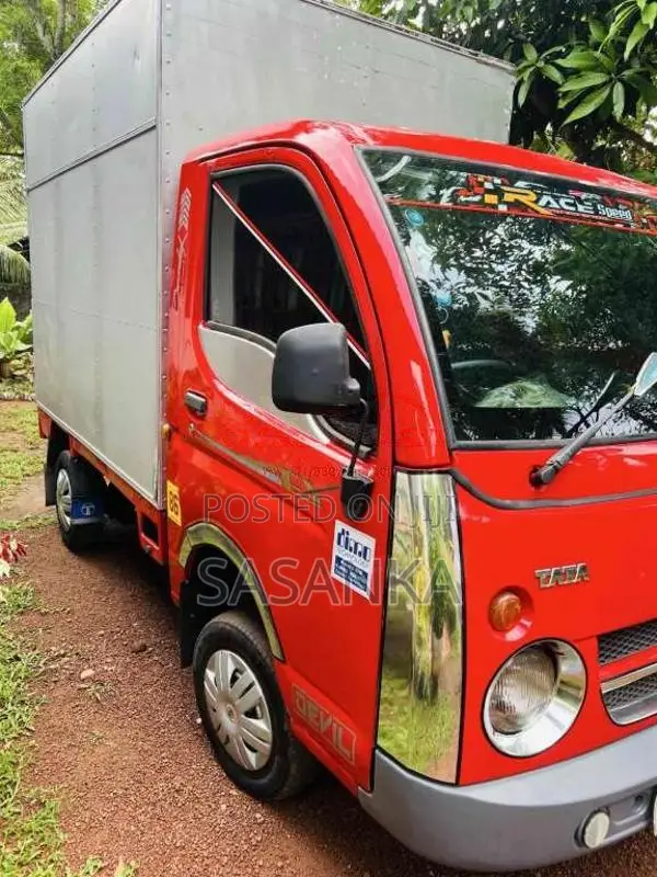 Tata Dimo Batta 2011 Lorry (Used)