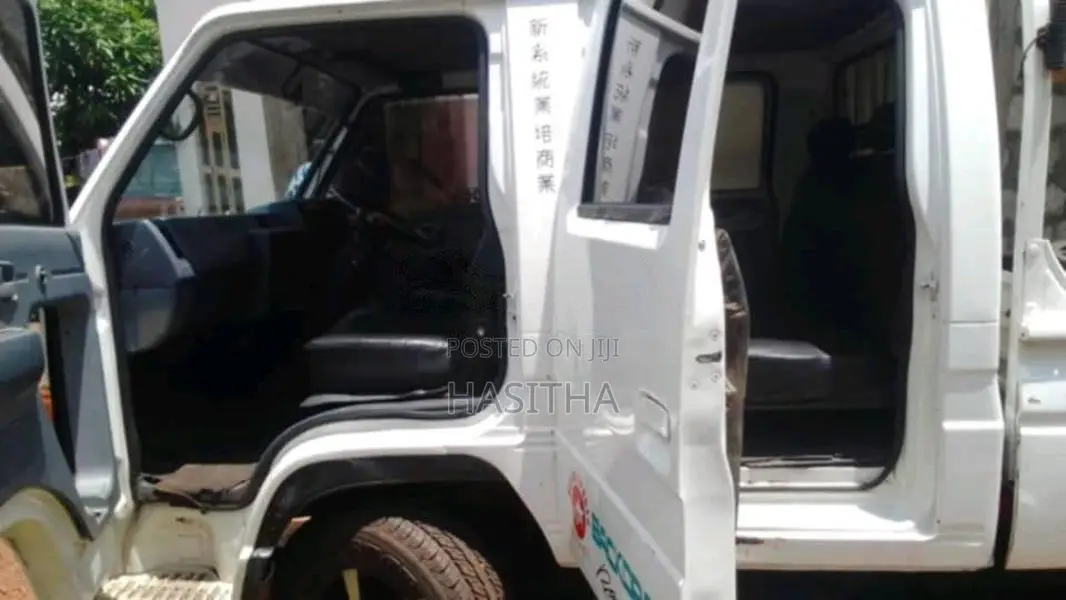 Isuzu ELF 1984 Crew Cab (Used)