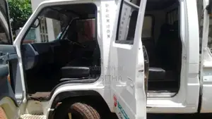 Isuzu ELF 1984 Crew Cab (Used)