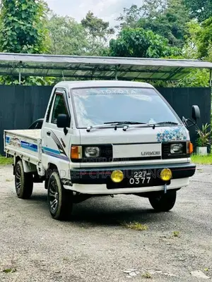Toyota Liteace 2000 Lorry (Used)