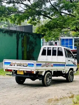 Toyota Liteace 2000 Lorry (Used)