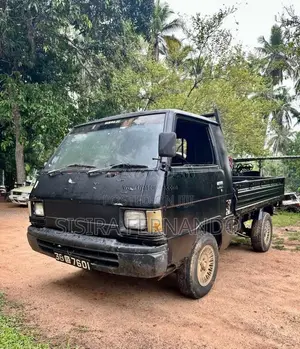 Mitsubishi L300 1981 Lorry (Used)