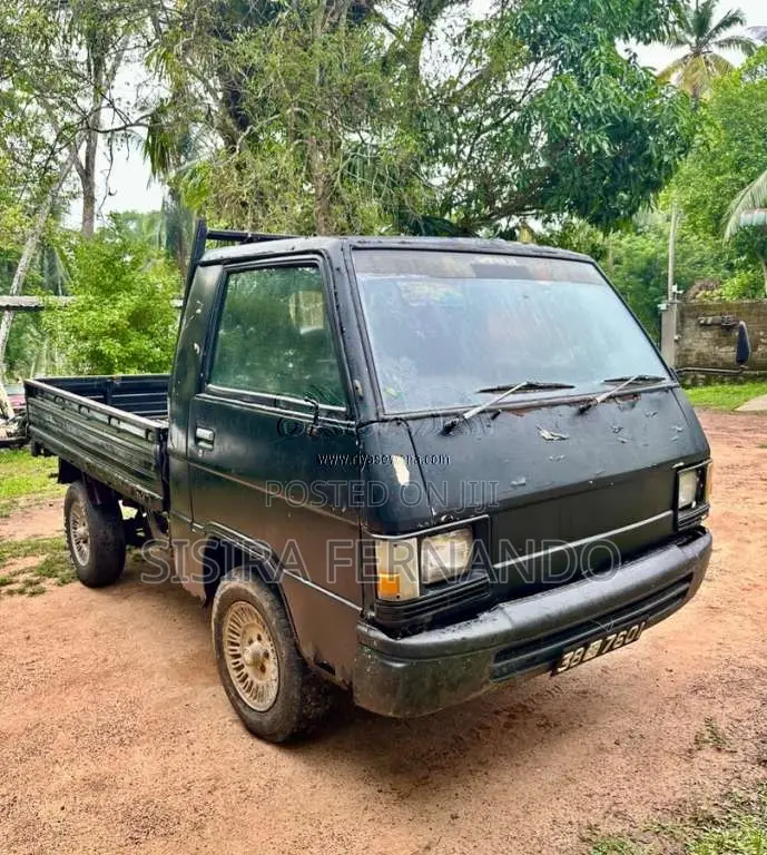 Mitsubishi L300 1981 Lorry (Used)