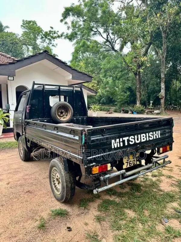 Mitsubishi L300 1981 Lorry (Used)