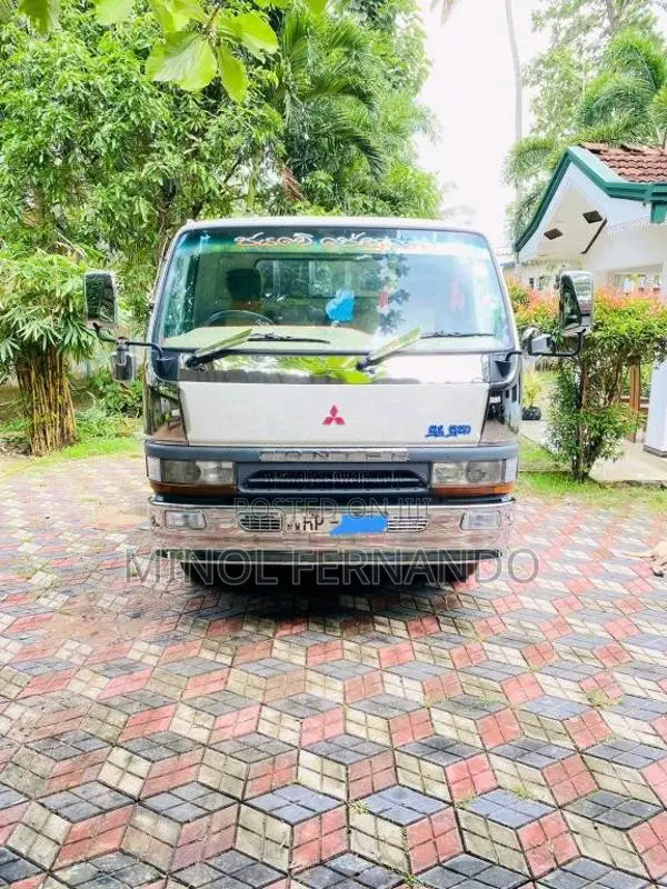 Mitsubishi Canter 1998 Lorry (Used)
