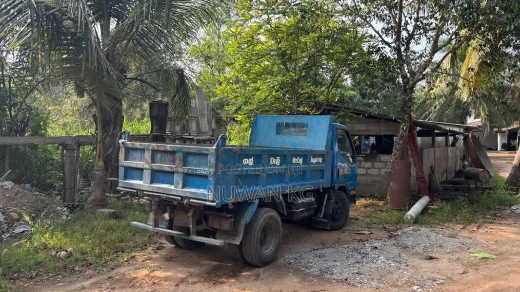 Mitsubishi Canter Dumptruck Tipper 1999 Lorry (Used)
