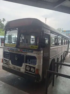 Ashok-Leyland Leyland 2004 Bus (Used)