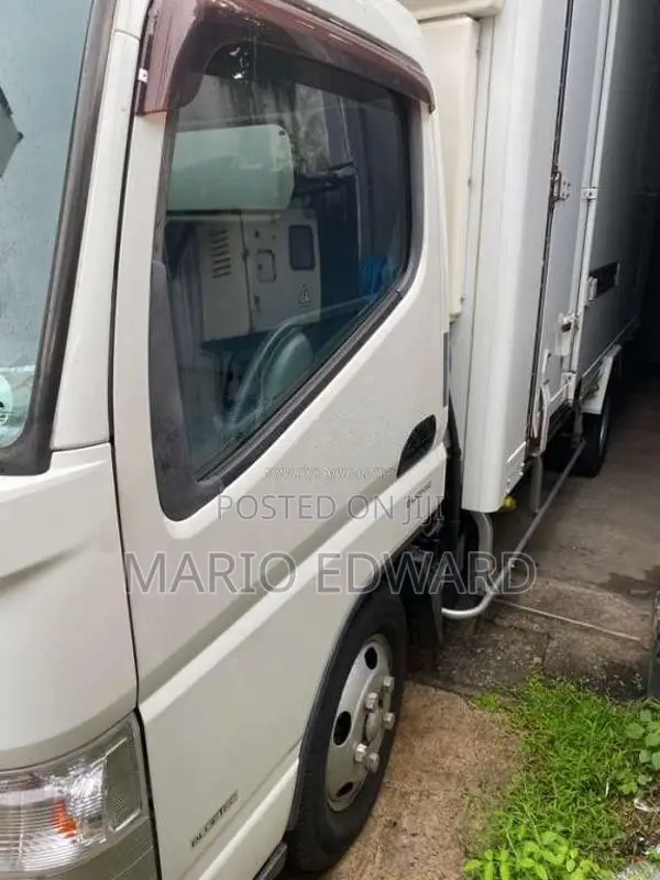 Mitsubishi Fuso 2013 Lorry (Used)