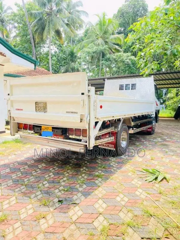 Mitsubishi Canter 1998 Lorry (Used)