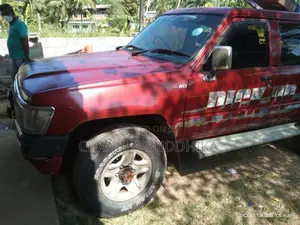 Toyota Hilux 1984 Pickup (Used)