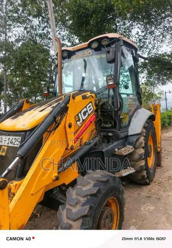 JCB 3CX 2011 Heavy-Duty (Used)