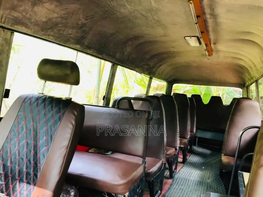 Isuzu Journey 1994 Bus (Used)