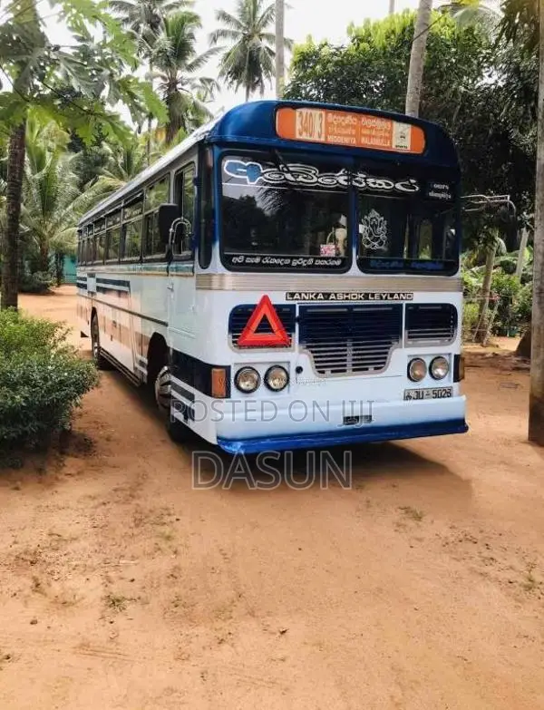 Ashok-Leyland Viking 2005 Bus (Used)