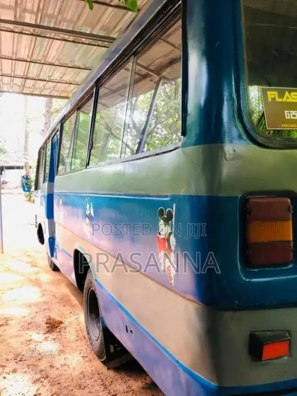 Isuzu Journey 1994 Bus (Used)