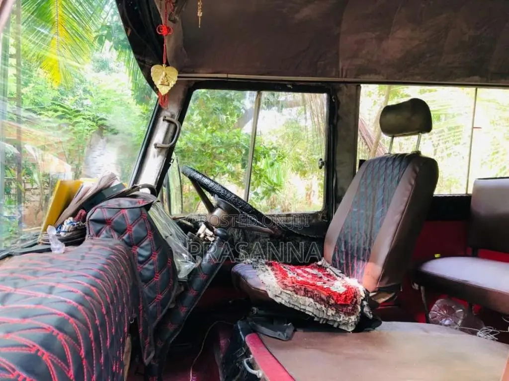 Isuzu Journey 1994 Bus (Used)