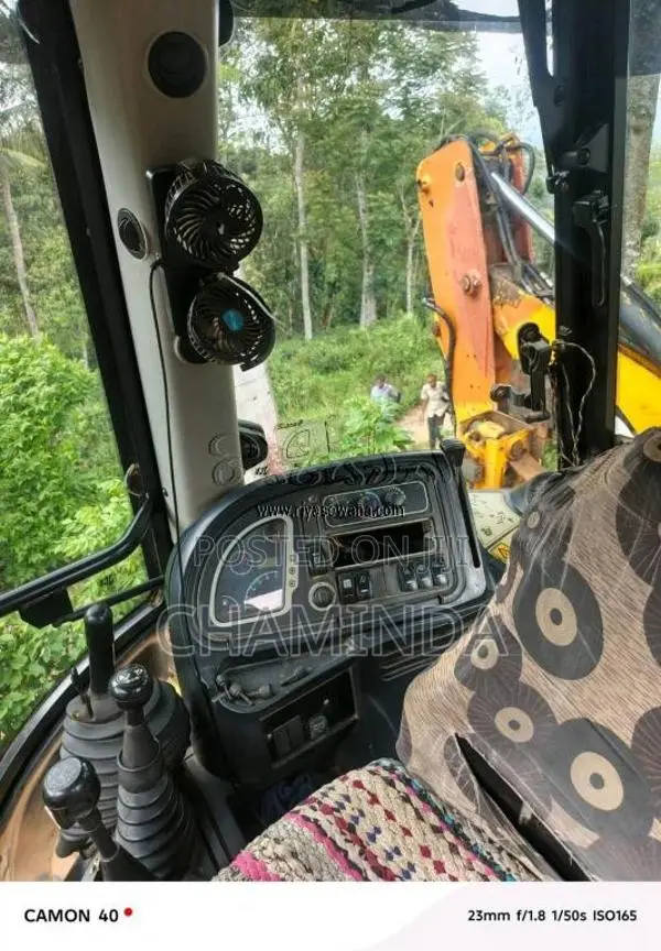 JCB 3CX 2011 Heavy-Duty (Used)