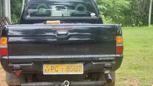 Mitsubishi L200 2006 Pickup (Used)