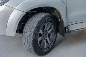 Toyota Hilux Vigo 2011 Pickup (Used)