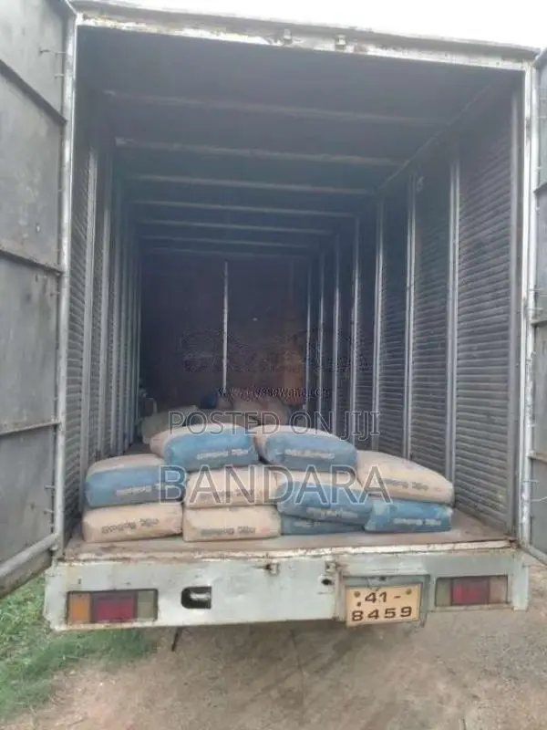 Isuzu ELF 1983 Lorry (Used)