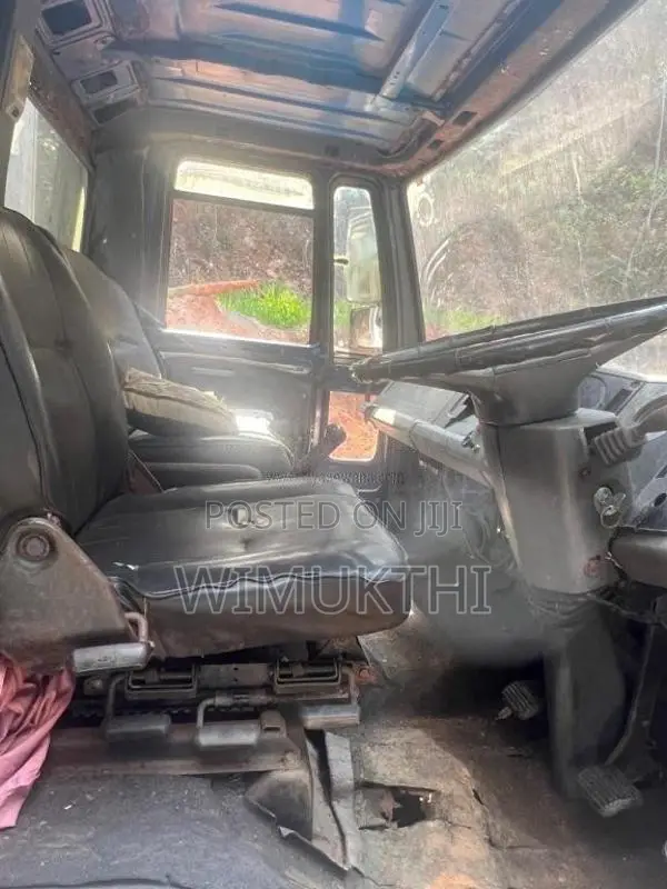 Ashok-Leyland Leyland 1999 Lorry (Used)