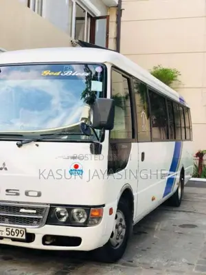 Mitsubishi Fuso 2013 Bus (Used)