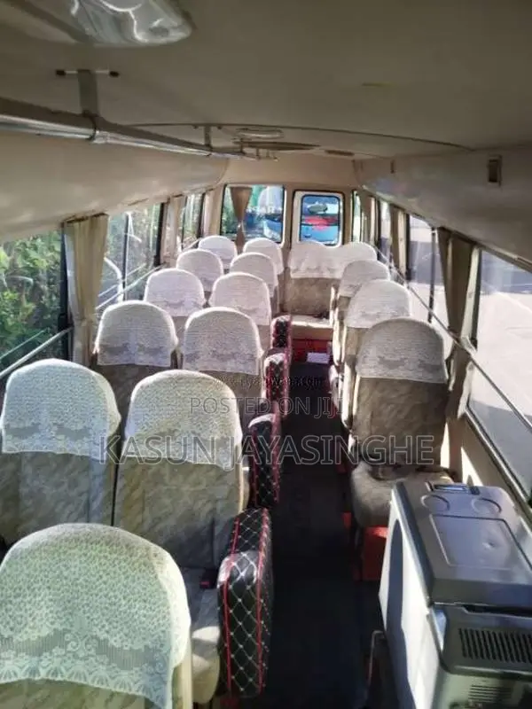 Mitsubishi Fuso 2013 Bus (Used)