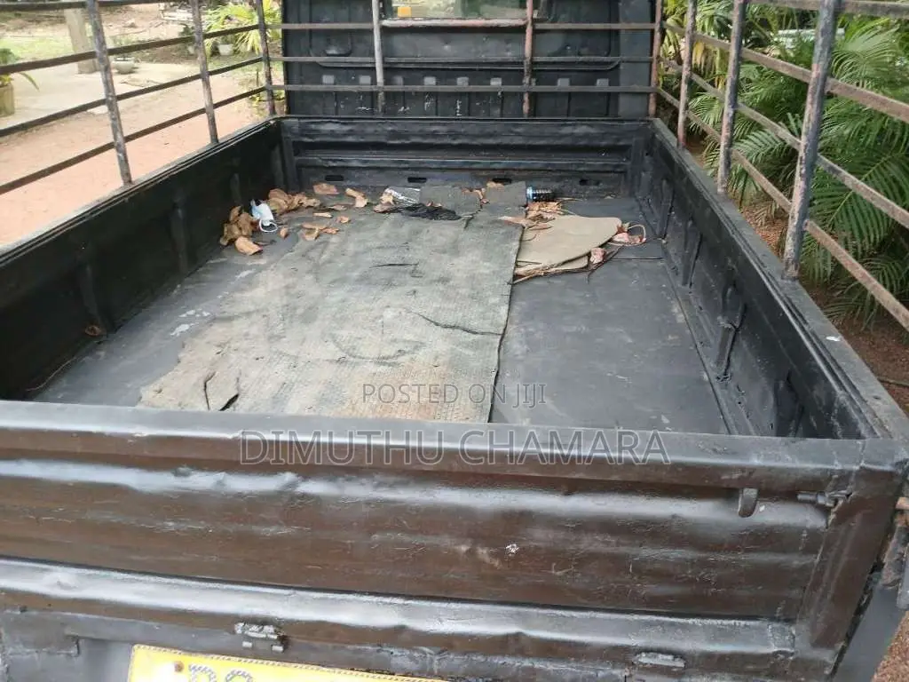 Mahindra Maxximo 2012 Lorry (Used)