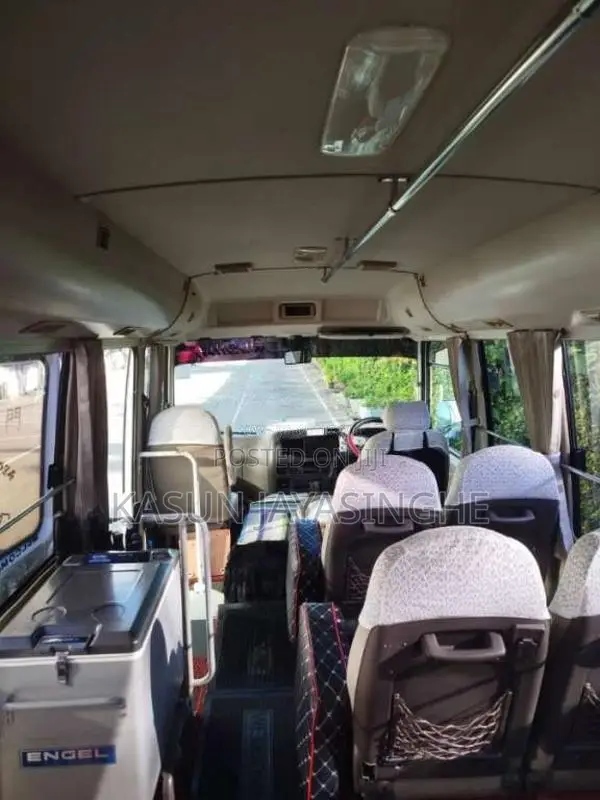 Mitsubishi Fuso 2013 Bus (Used)