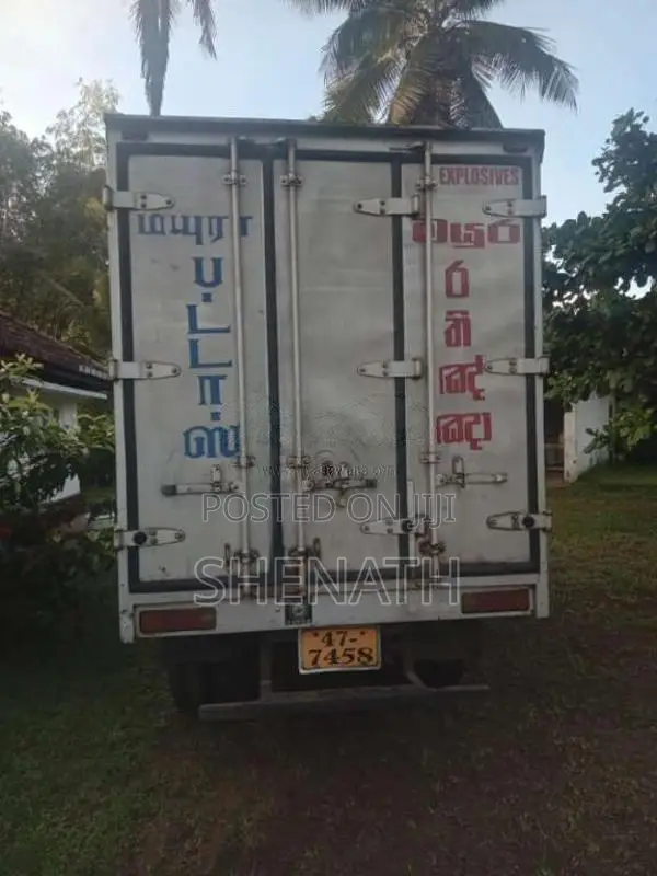 Mitsubishi Canter 1990 Lorry (Used)
