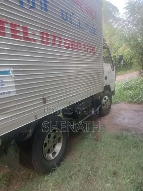 Mitsubishi Canter 1990 Lorry (Used)