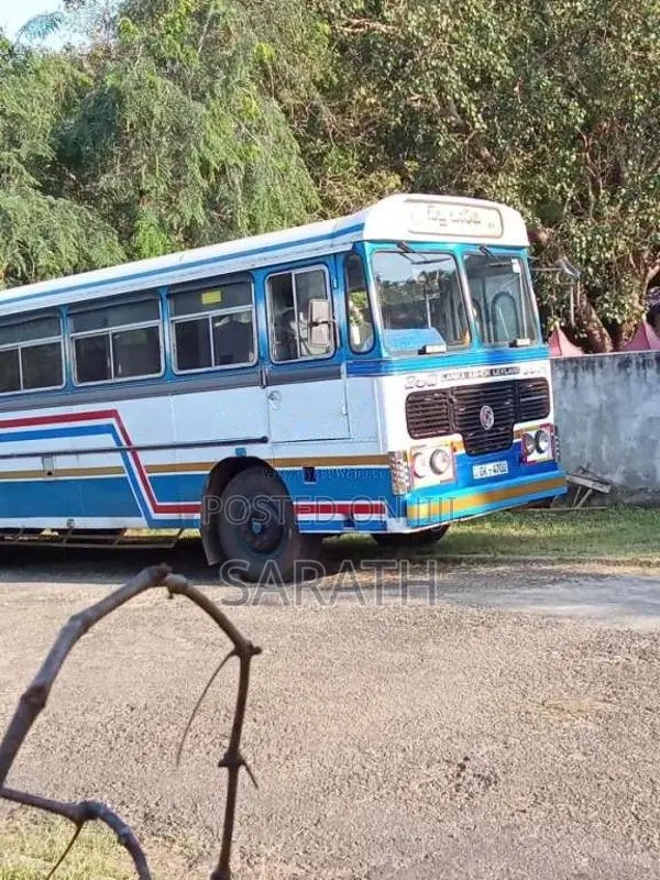 Ashok-Leyland Leyland 2002 Bus (Used)