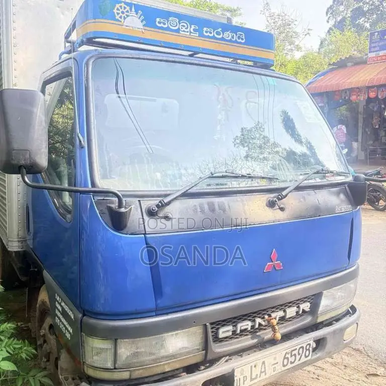 Mitsubishi Canter 2002 Lorry (Used)