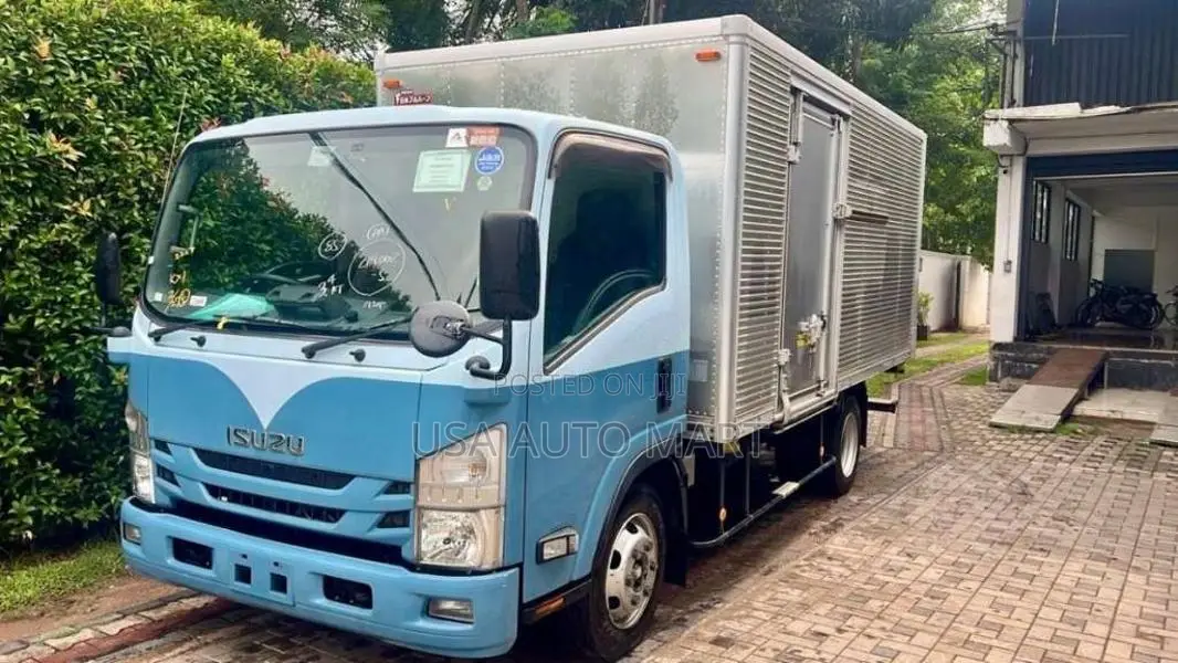 Isuzu ELF 2019 Lorry (Used)