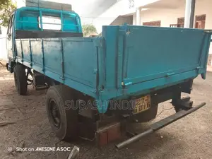 Isuzu ELF 1980 Lorry (Used)