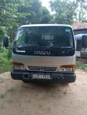 Isuzu ELF 2006 Lorry (Used)