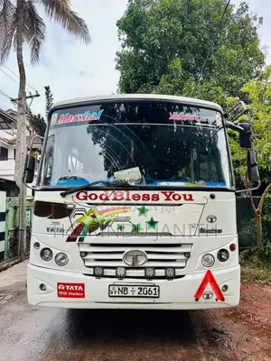 Tata Starbus 2011 Bus (Used)