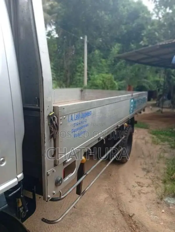 Isuzu ELF 2006 Lorry (Used)